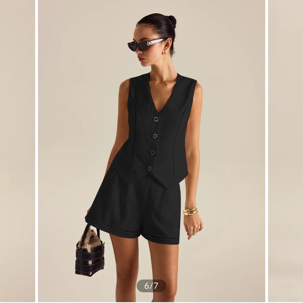 Commense Black Sleeveless V-Neck Button Vest & Shorts Set